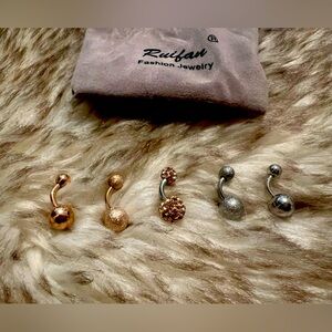 SOLD: 5 short belly rings (1/4 inch)